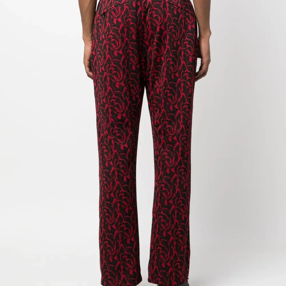 Брюки в клетку