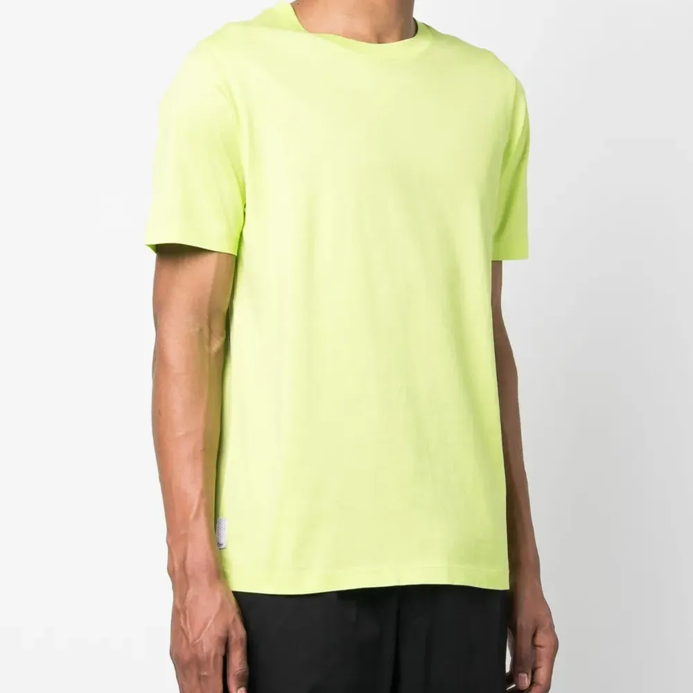 Футболка с логотипом