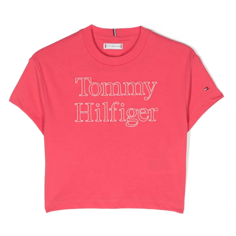 Футболка с вышитым логотипом