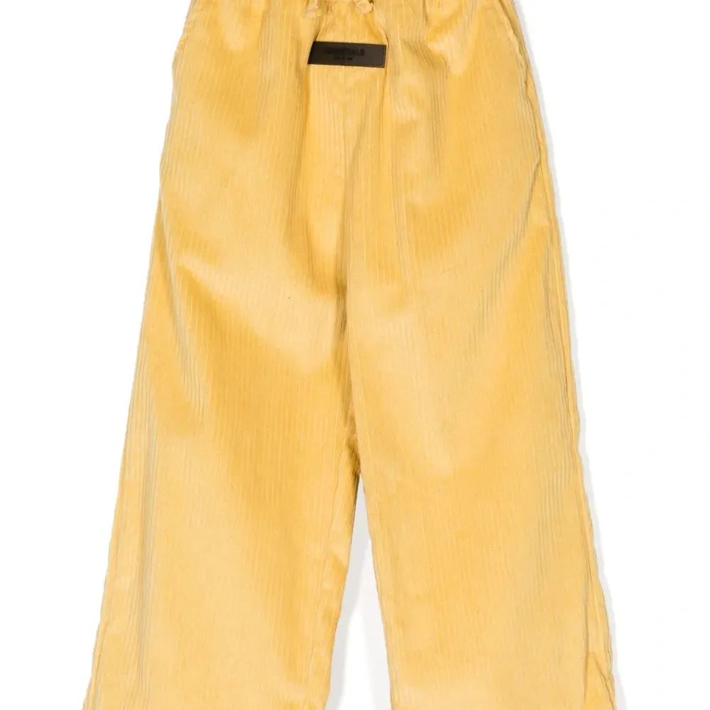 Вельветовые брюки прямого кроя