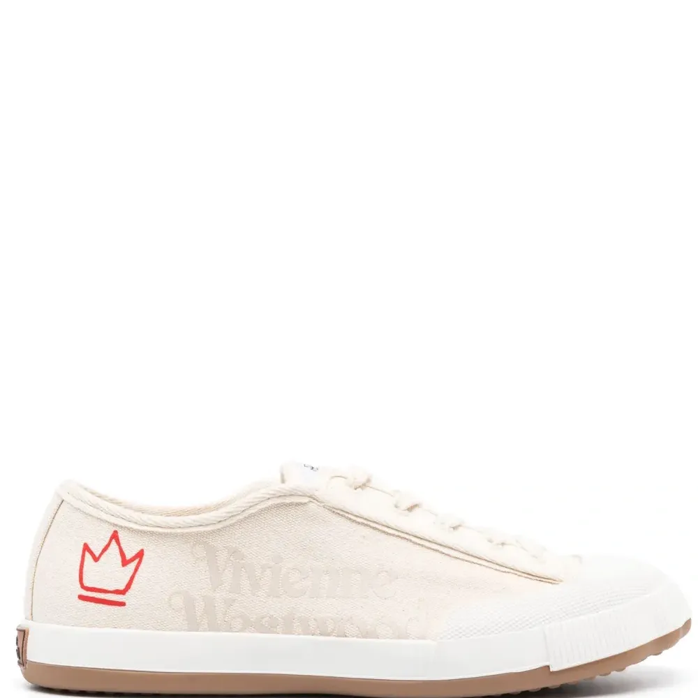 Кроссовки с логотипом