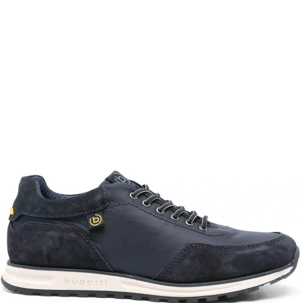 Кроссовки со вставками