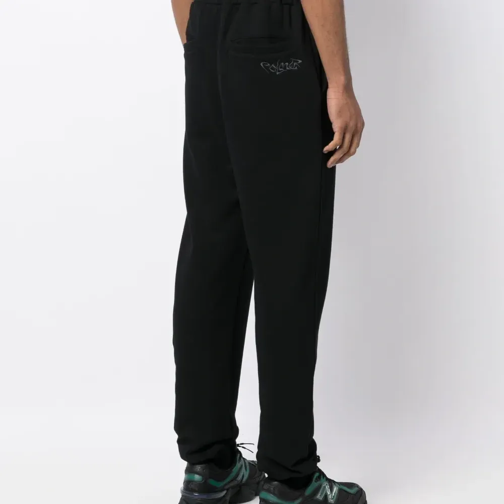 Спортивные брюки с вышитым логотипом