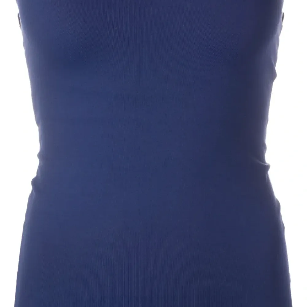 Обтягивающий топ без бретелей