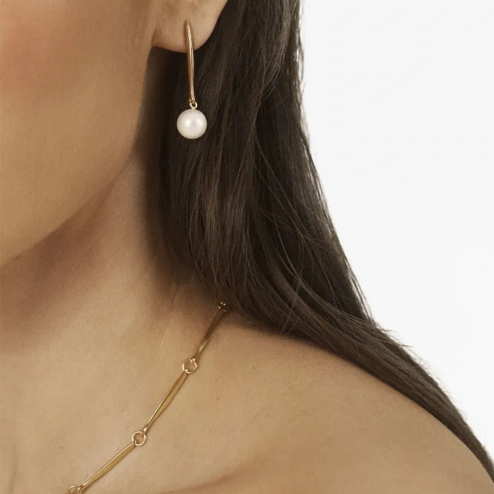 Серьги-подвески Nura с жемчугом