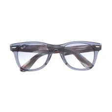 Солнцезащитные очки в квадратной оправе