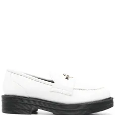 Лоферы на контрастной подошве с логотипом Лоферы на контрастной подошве с логотипом