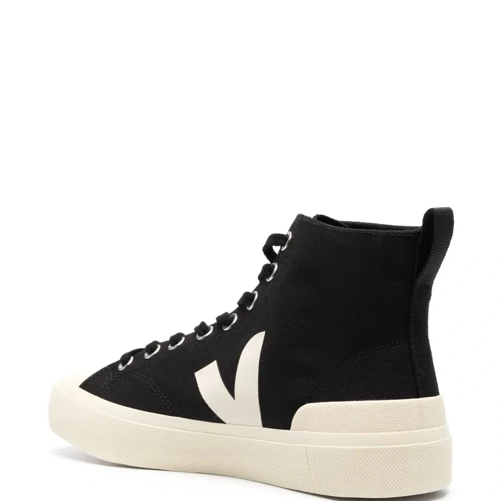 Высокие кеды Nova HT