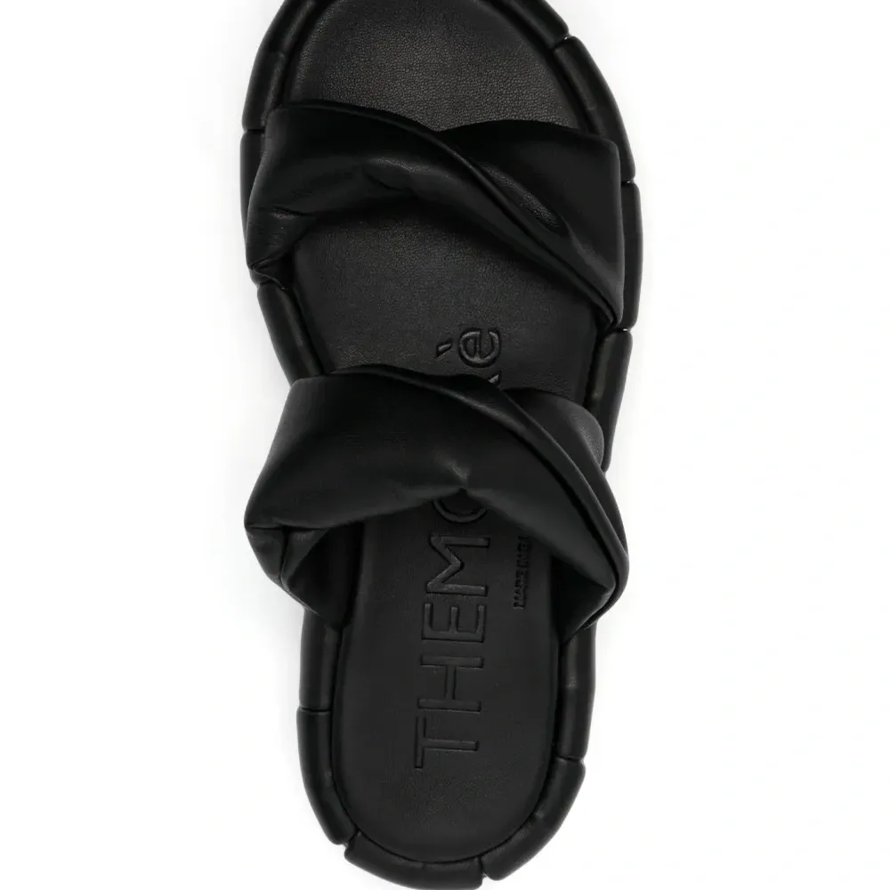 Шлепанцы Air на платформе Шлепанцы Air на платформе