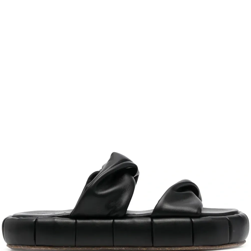 Шлепанцы Air на платформе Шлепанцы Air на платформе