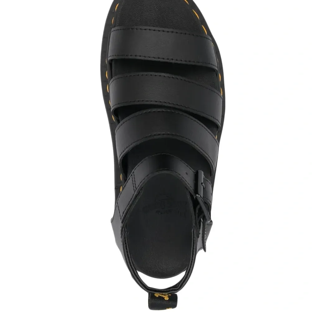 Сандалии на платформе