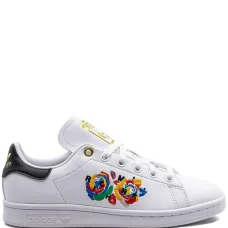 Кроссовки Stan Smith из коллаборации с Rich Mnisi