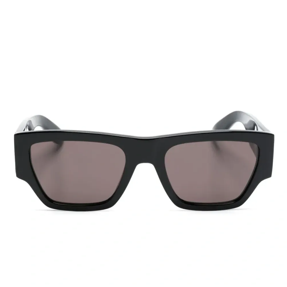 Солнцезащитные очки Angled в прямоугольной оправе