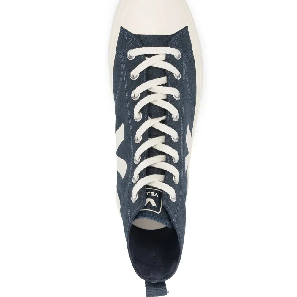 Высокие кеды Nova