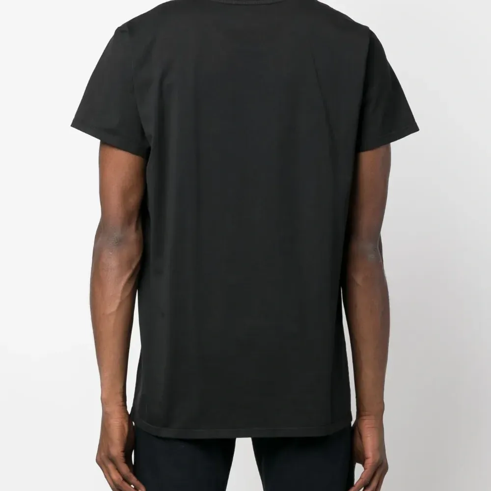 Футболка с графичным принтом