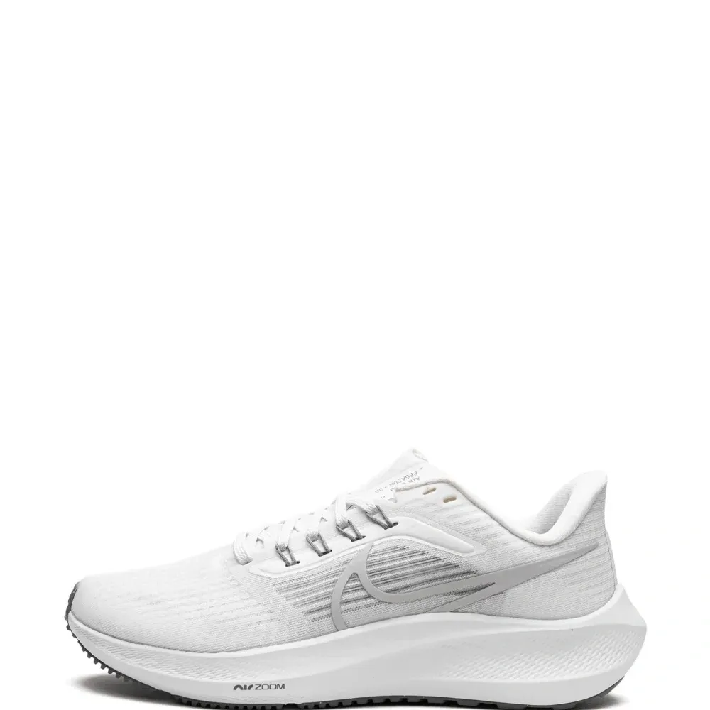 Кроссовки Pegasus 39