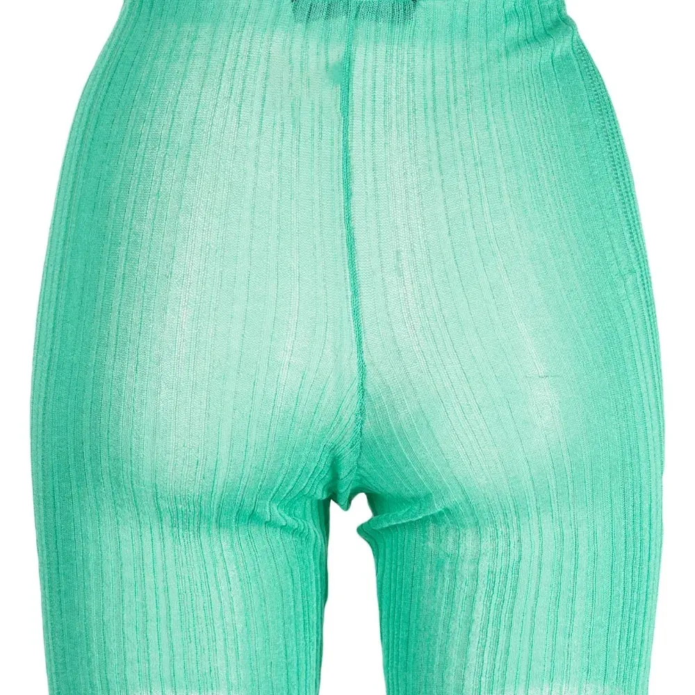 Трикотажные шорты в рубчик