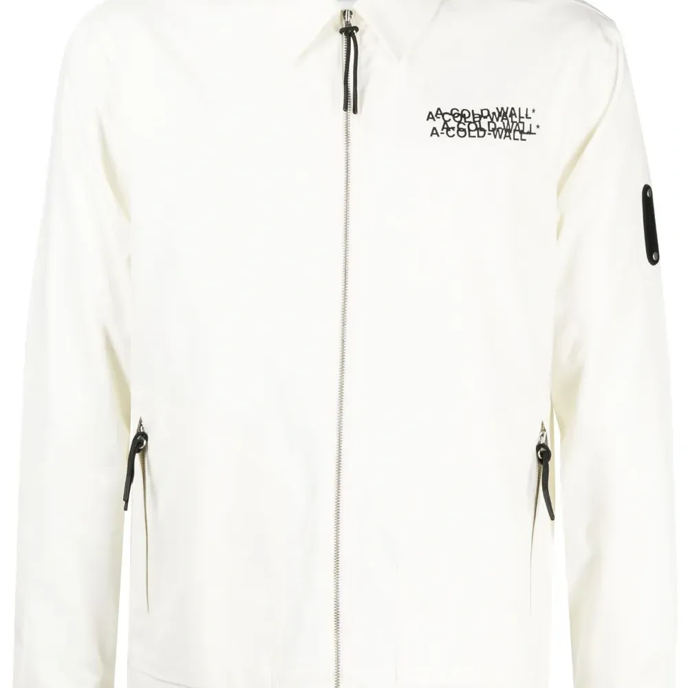 Рубашка с логотипом