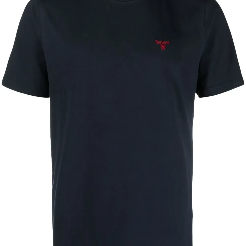 Футболка с вышитым логотипом