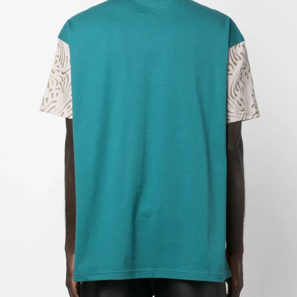 Футболка с принтом Boucher