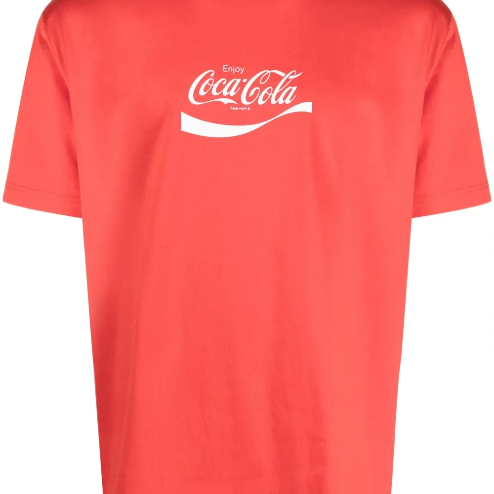 футболка из коллаборации с Coca-Cola