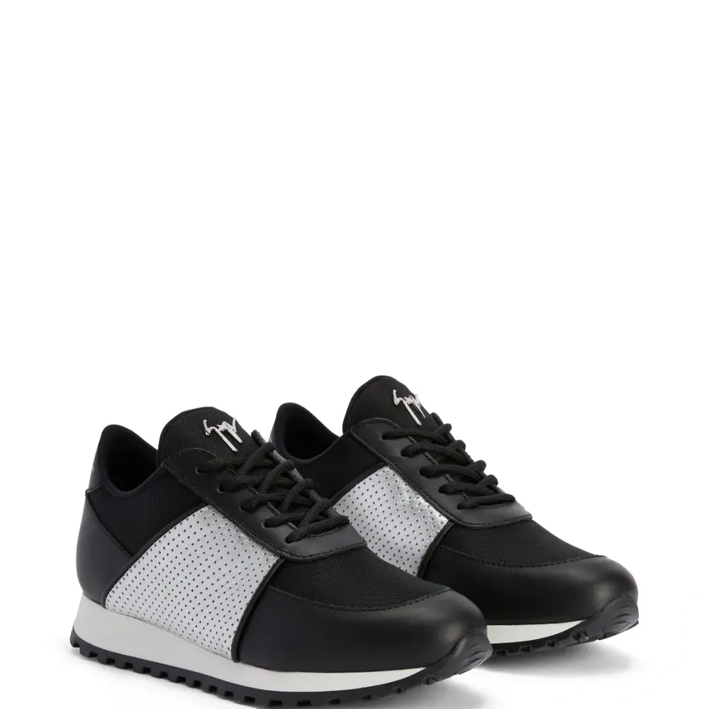 Кроссовки Jimi