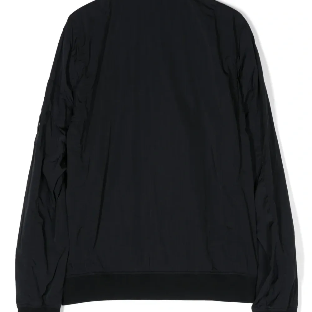 Бомбер на молнии