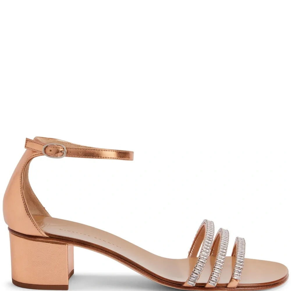 Босоножки Martha