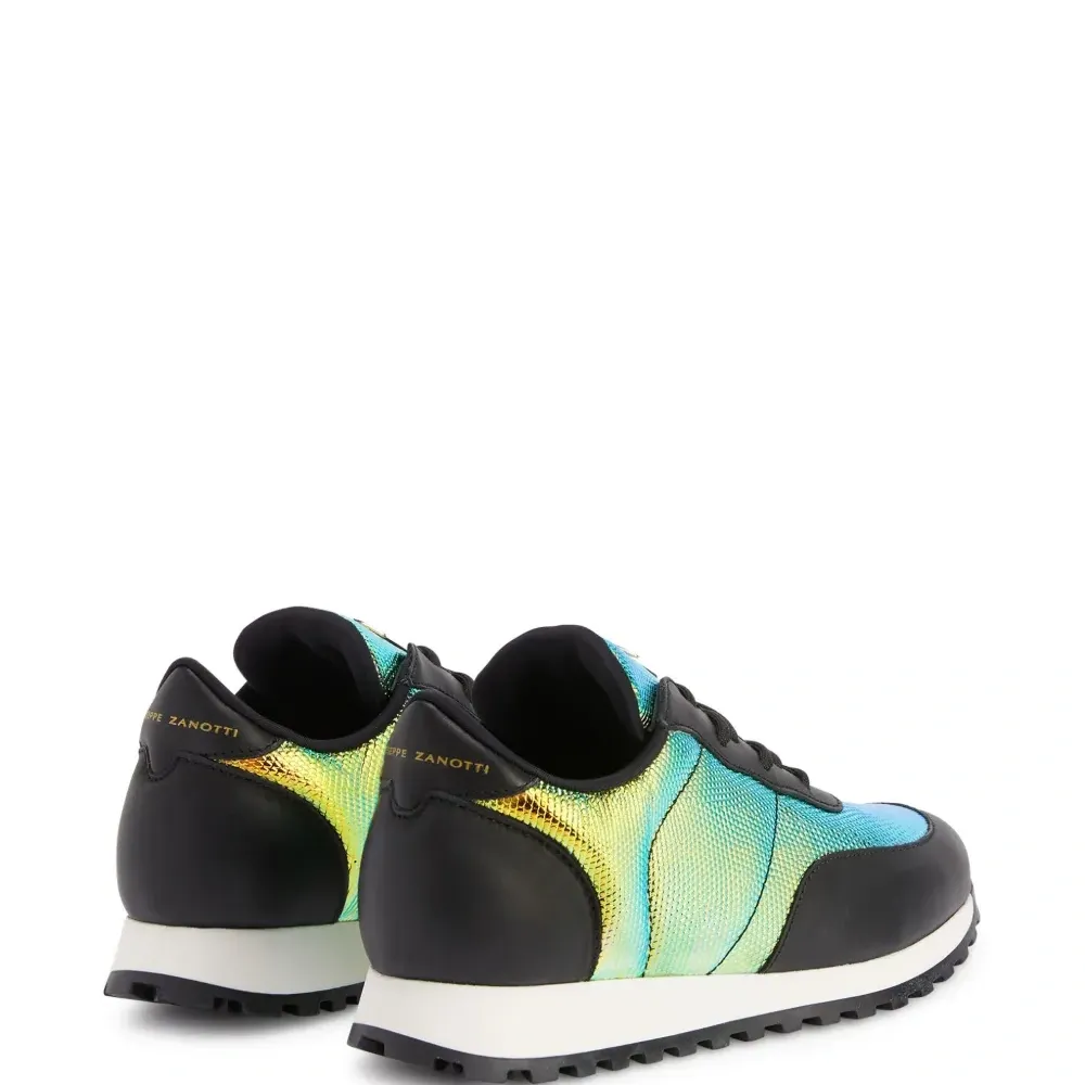 Кроссовки Jimi с логотипом