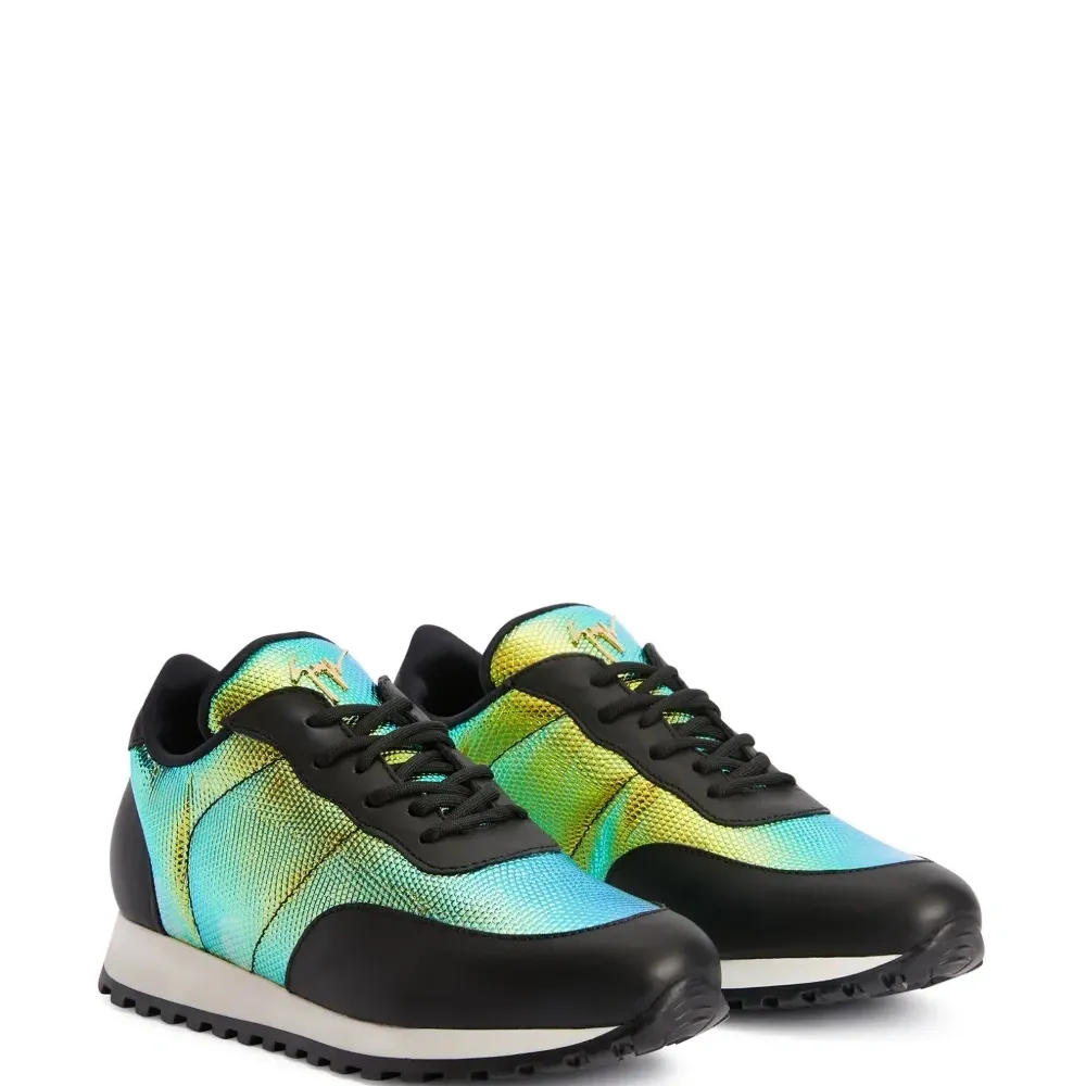 Кроссовки Jimi с логотипом