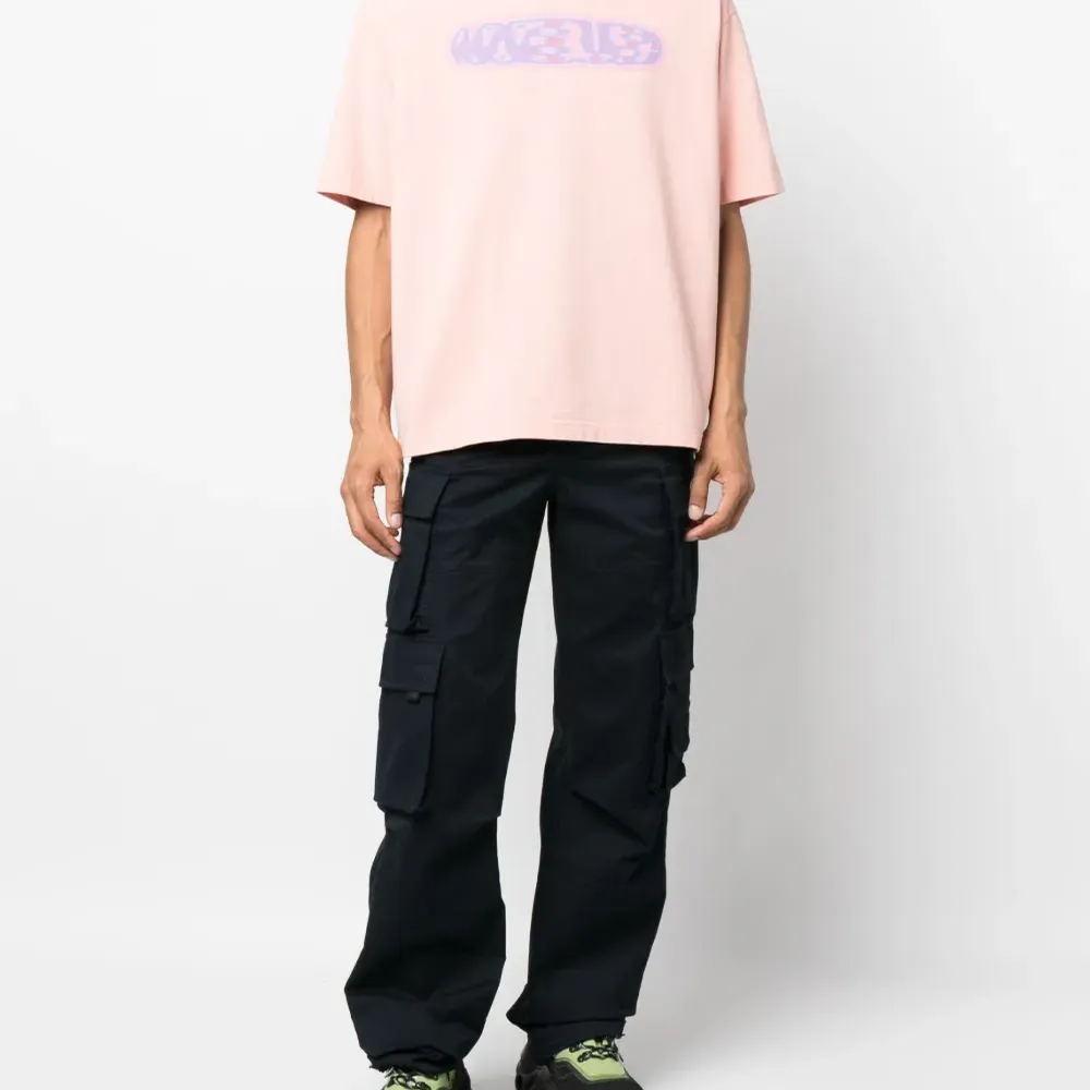 Футболка с логотипом