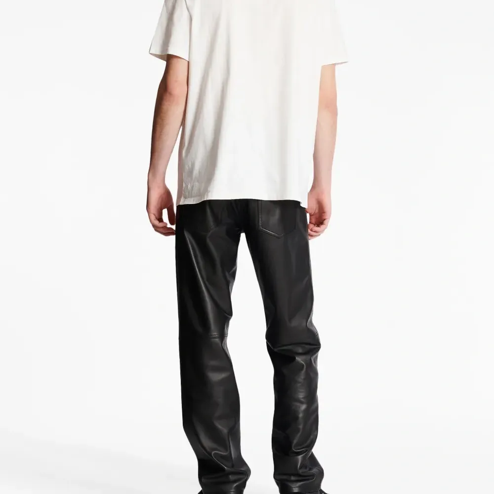 Футболка PB с круглым вырезом Футболка PB с круглым вырезом