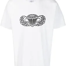 Футболка с графичным принтом