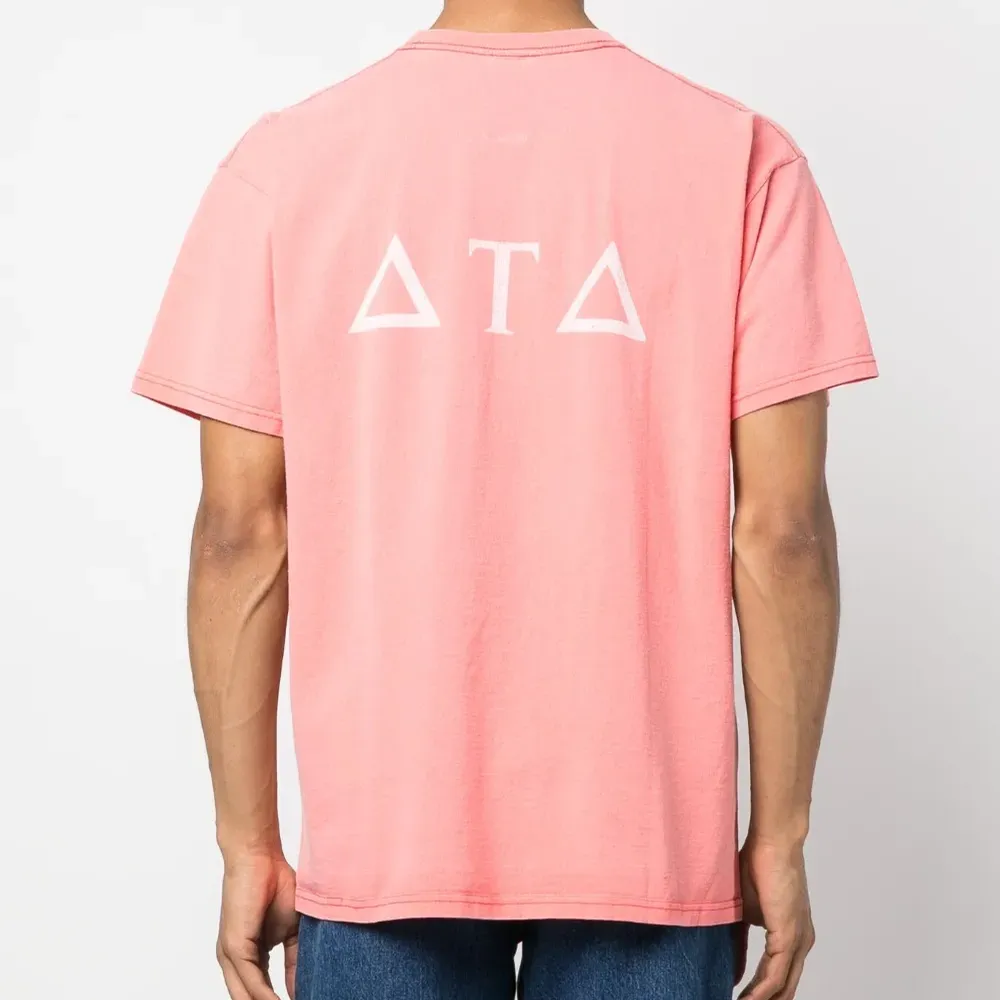 Футболка с графичным принтом