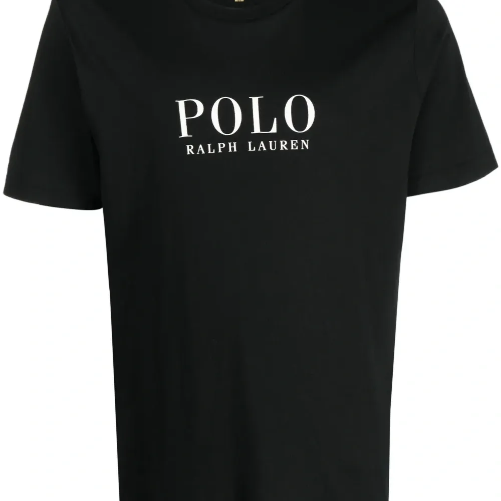 Футболка с логотипом