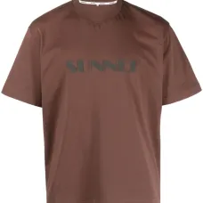 Футболка с логотипом