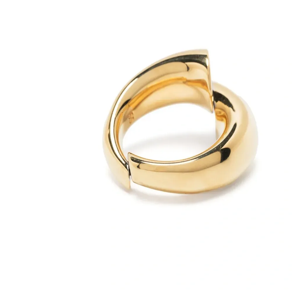 Массивное кольцо