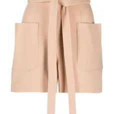 Короткие шорты с завышенной талией