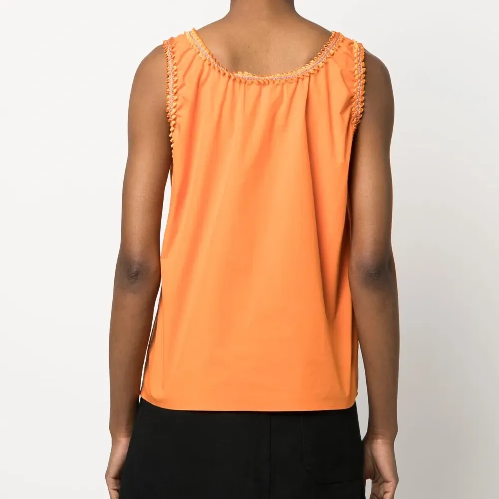 Декорированный топ без рукавов