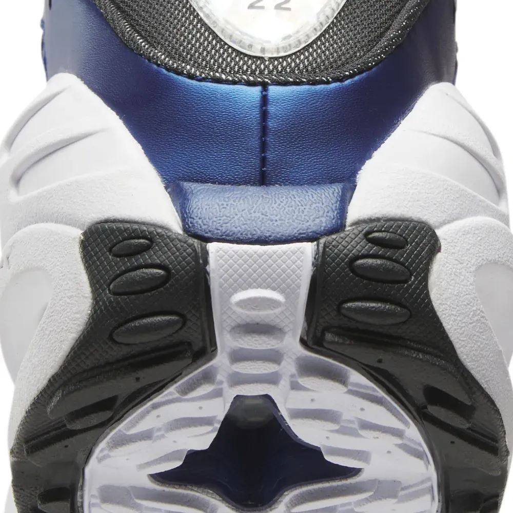 Высокие кеды E22