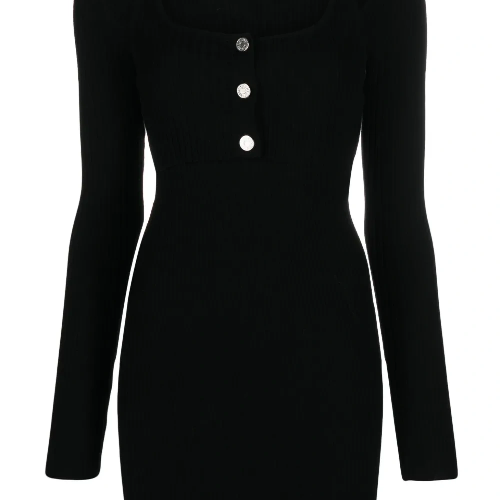 платье в рубчик с длинными рукавами