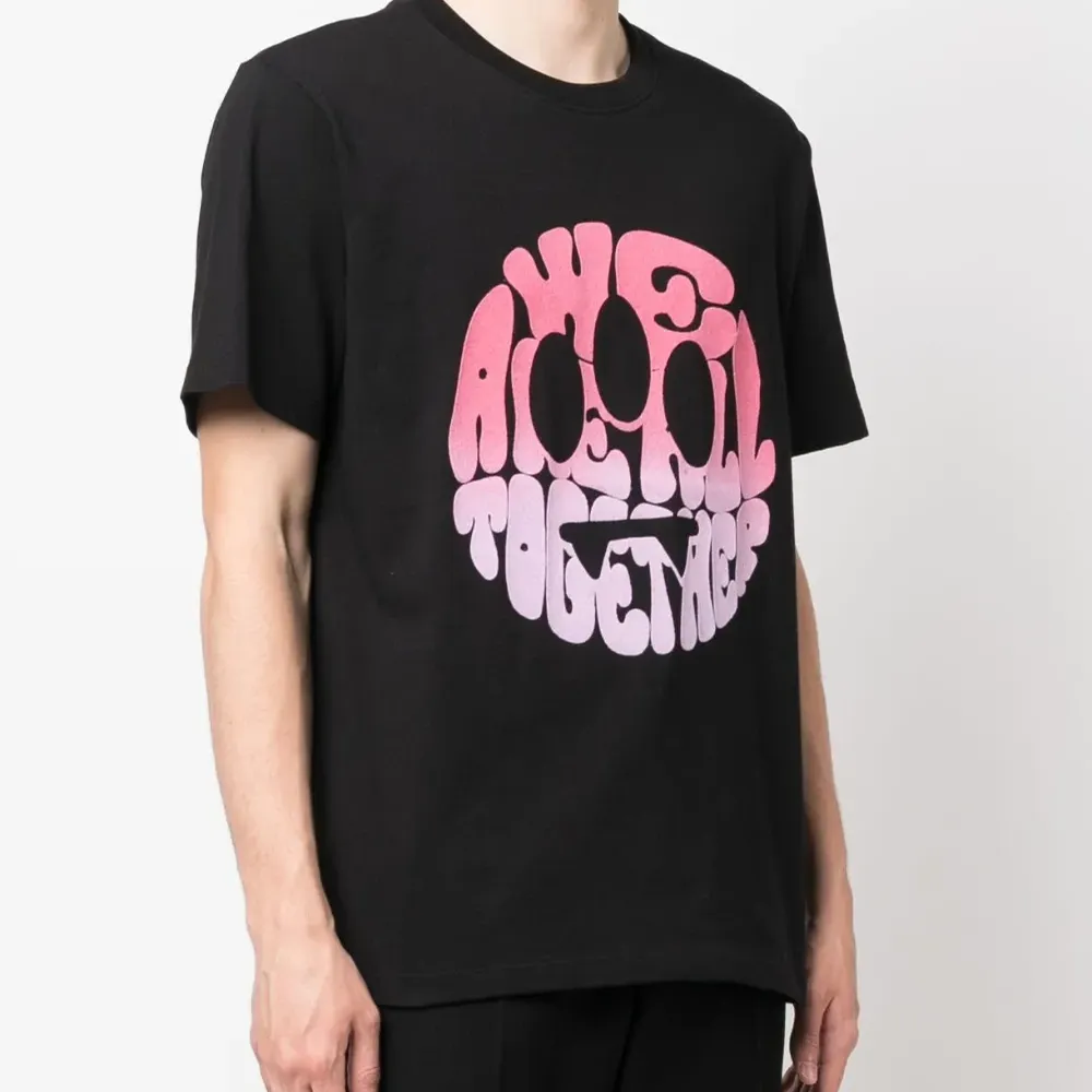 Футболка с графичным принтом