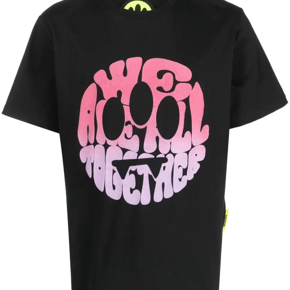 Футболка с графичным принтом