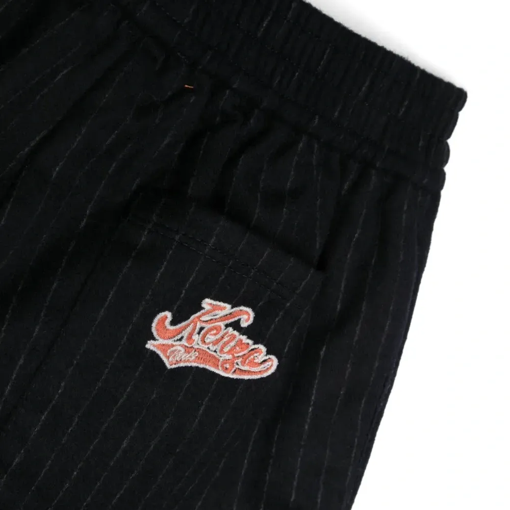 Брюки с нашивкой-логотипом