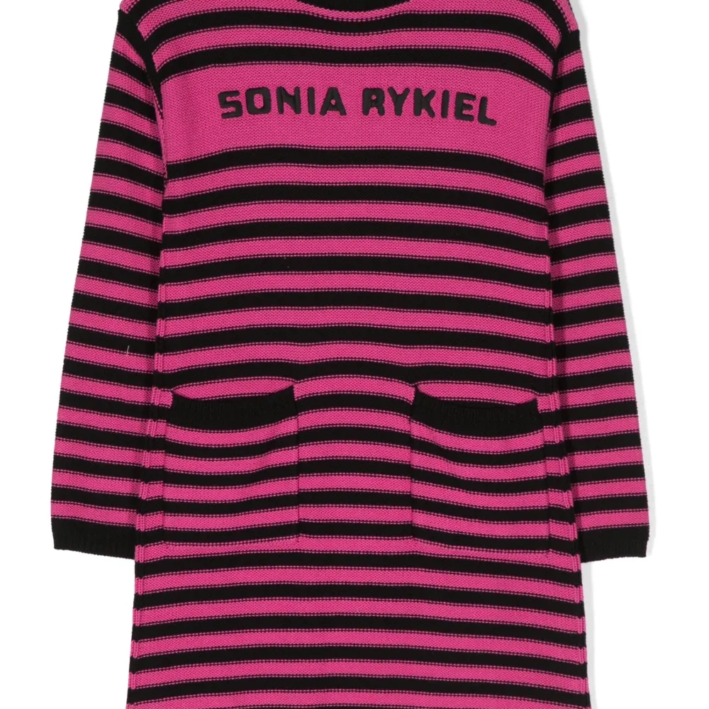 Платье в полоску с длинными рукавами