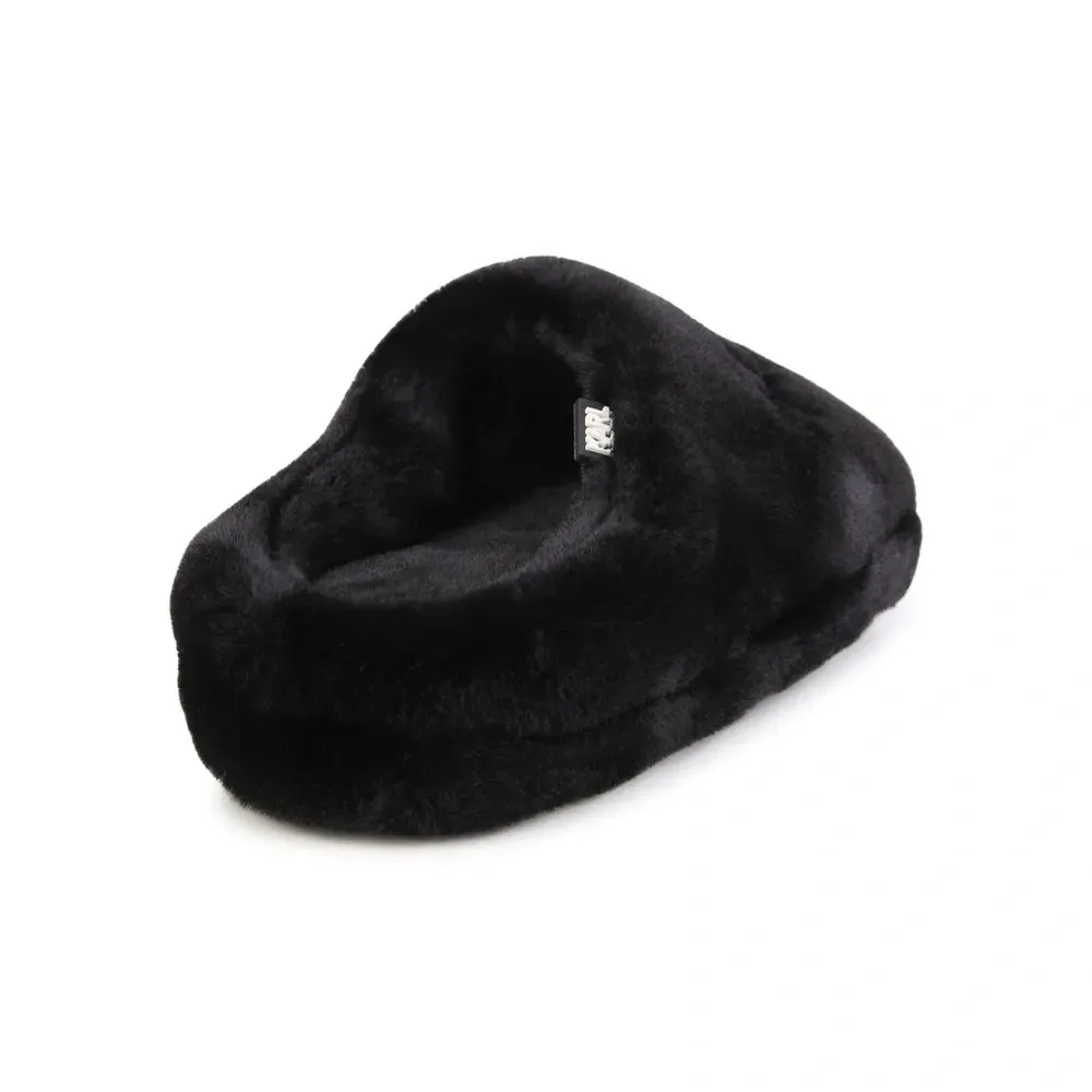 Слиперы с искусственным мехом и вышитым логотипом Слиперы с искусственным мехом и вышитым логотипом