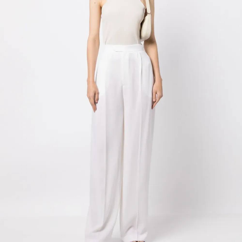 Топ без рукавов