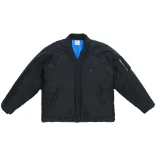 Легкий бомбер с вышитым логотипом Легкий бомбер с вышитым логотипом