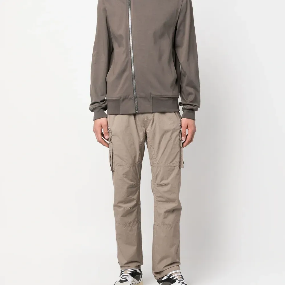 Брюки карго с эластичным поясом