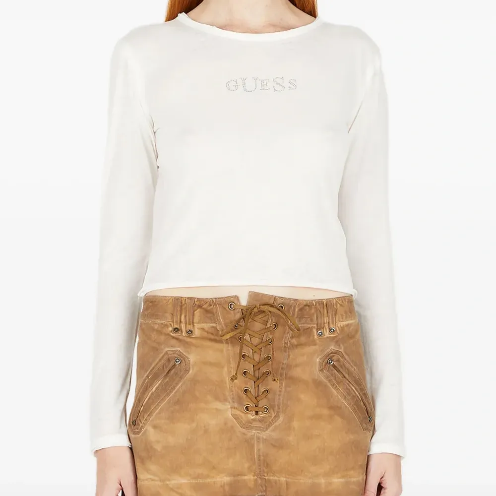 Футболка с логотипом